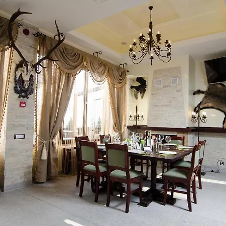 호텔 Taverna Olteanului 란카